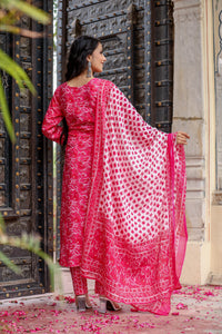 Bahe Kurtiz Pink Handblock V Neck Gotta patti emblished Straight Kurta Set with Dupatta For Womens