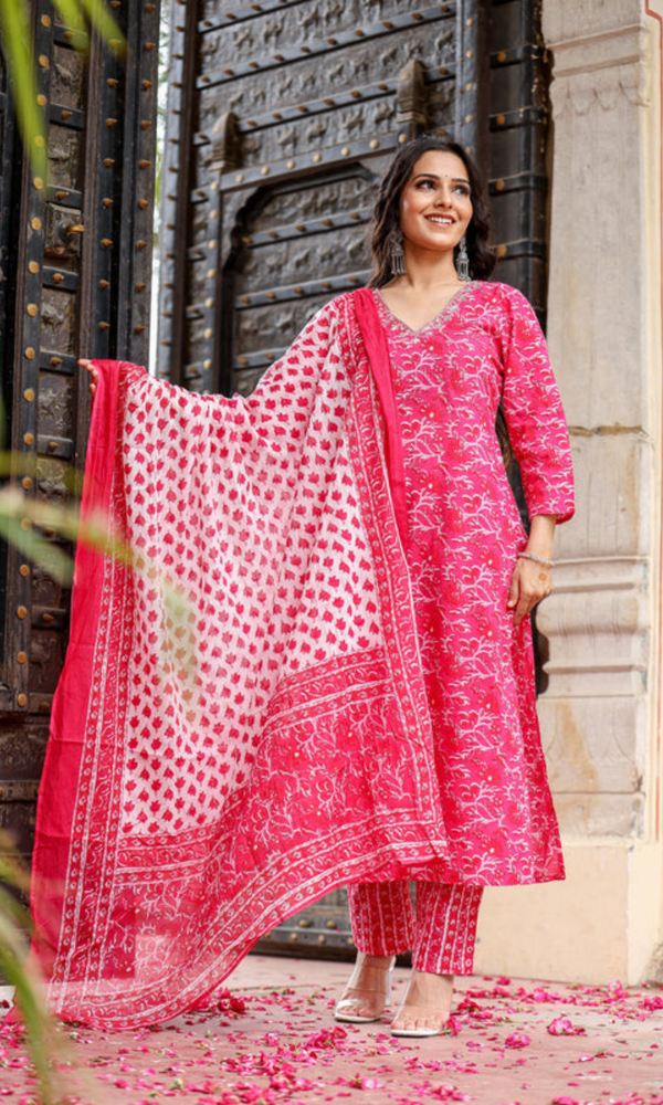 Bahe Kurtiz Pink Handblock V Neck Gotta patti emblished Straight Kurta Set with Dupatta For Womens