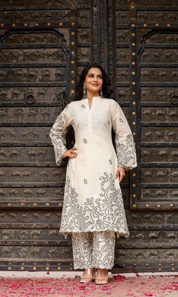 Off-White Kurta Set with Black Embroidery