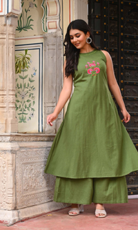Bahe Kurtiz Green Halter Neck A-Line Kurti Set with Minimal Embroidery and Palazzo for Women