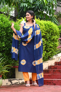 Bahe Kurtiz  Tie-Dye Straight Cut Kurta Set with Contrasting Pants and Dupatta for Women