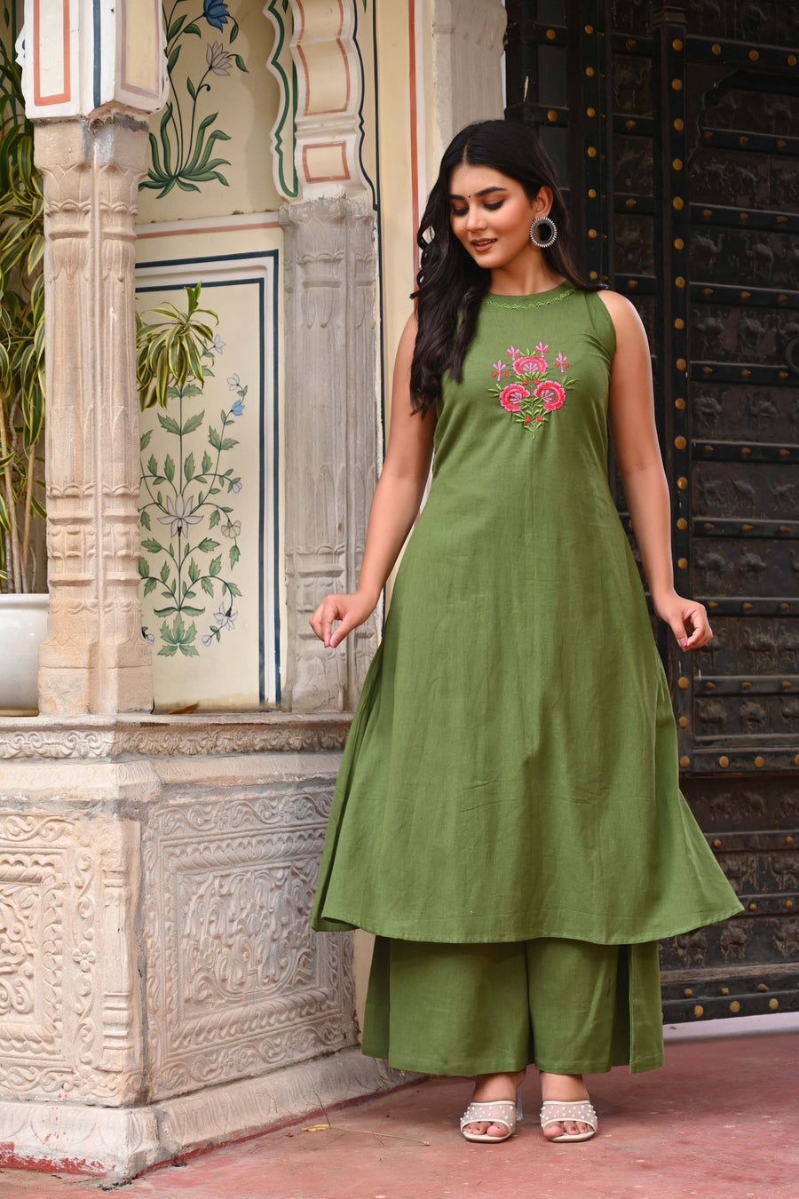 Bahe Kurtiz Green Halter Neck A-Line Kurti Set with Minimal Embroidery and Palazzo for Women