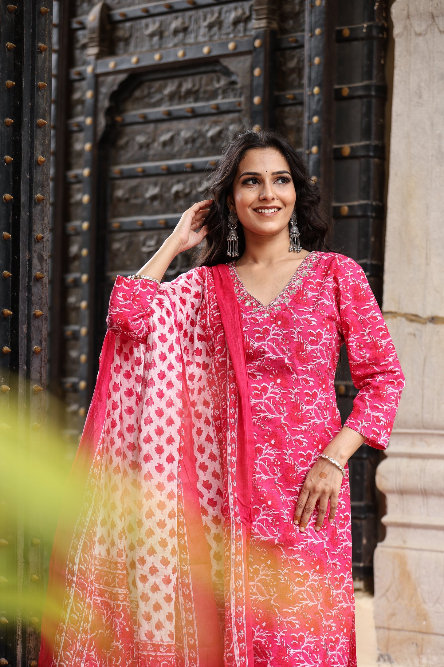 Bahe Kurtiz Pink Handblock V Neck Gotta patti emblished Straight Kurta Set with Dupatta For Womens