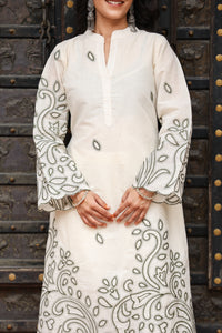 Off-White Kurta Set with Black Embroidery