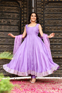 Elegant Lavender Flared Anarkali Kurta Set with Organza Dupatta for womens