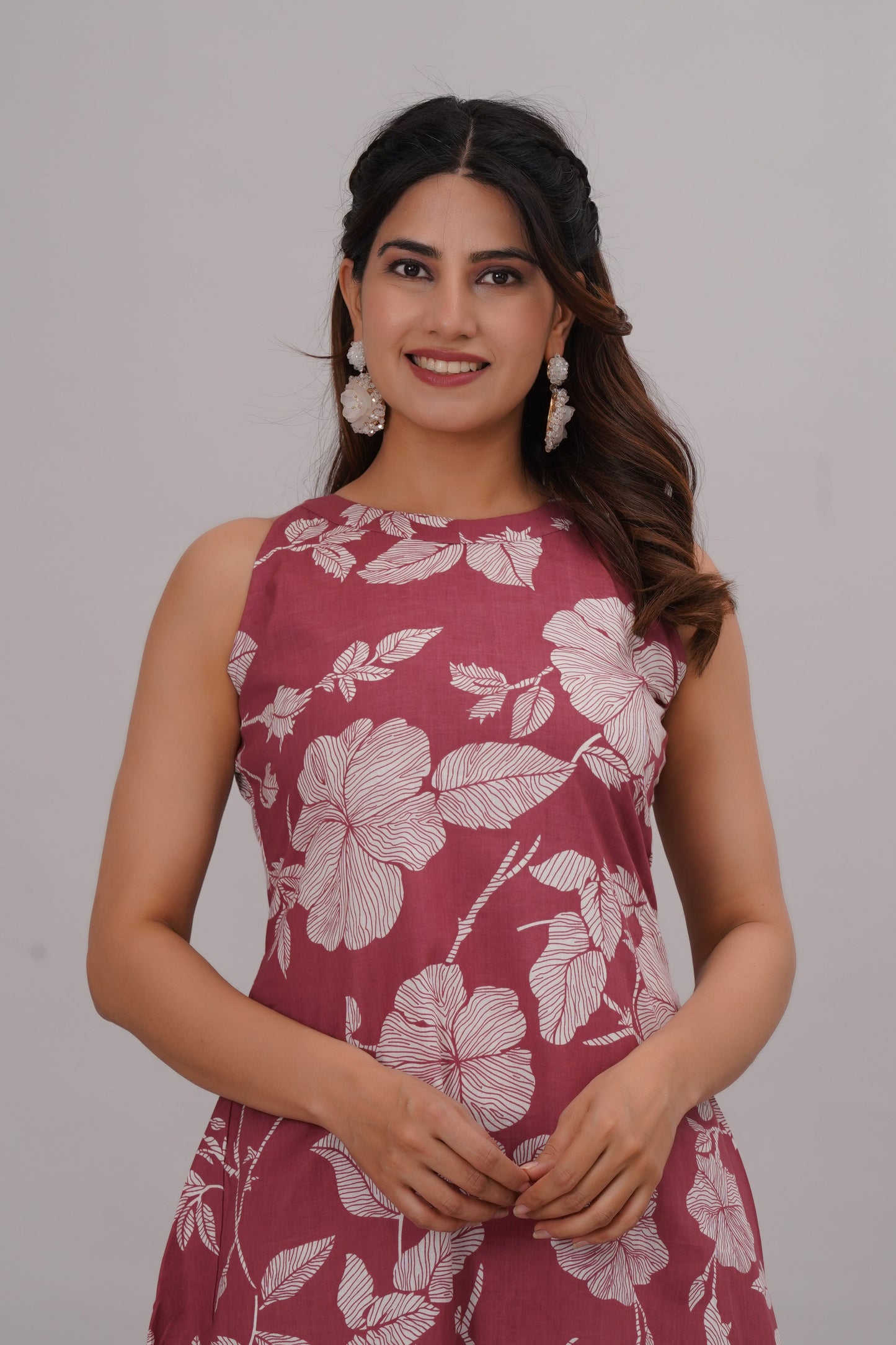 Bahe Kurtiz Pure Cotton halter neck sleeveless kurta with plazzo set