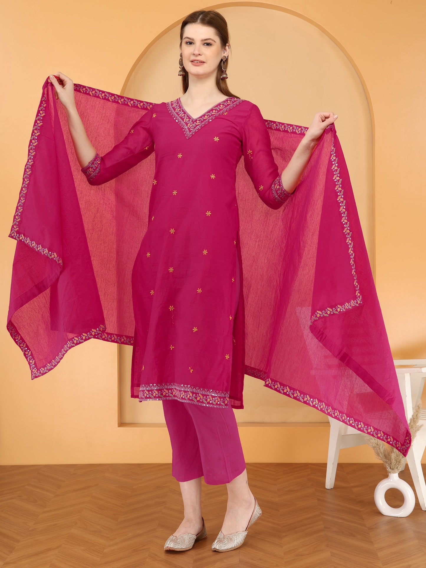 Bahe Kurtiz Rani pink Chanderi embroidary Kurta and pant with Dupatta set